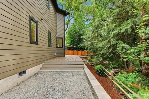 1906 223rd Avenue SE Sammamish WA 98075