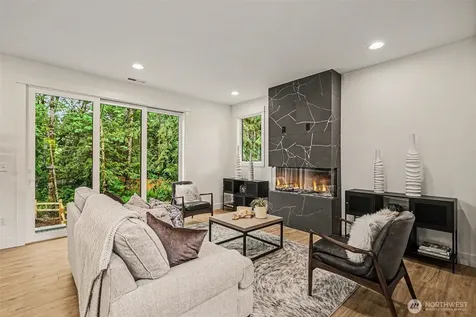 1906 223rd Avenue SE Sammamish WA 98075