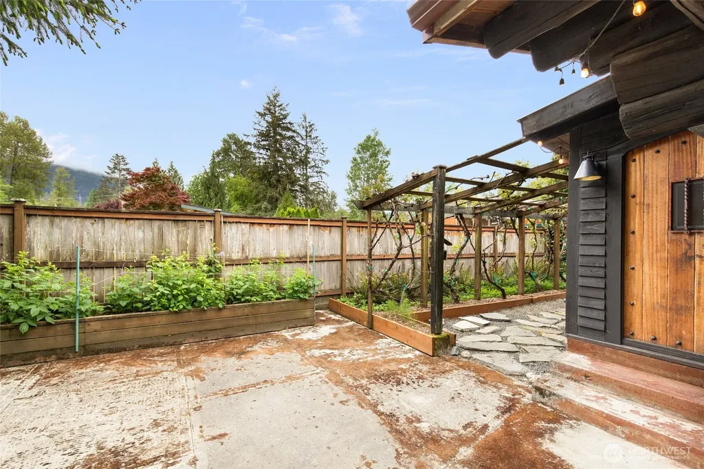30508 223rd Avenue NE Arlington WA 98223
