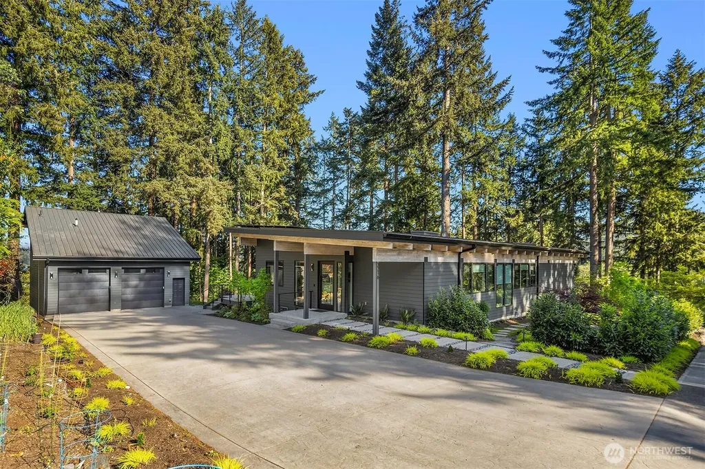 3216 168th Place SE Bellevue WA 98008