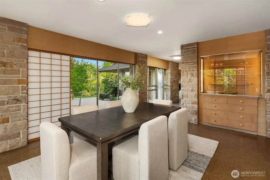 3704 48th Avenue NE Seattle WA 98105