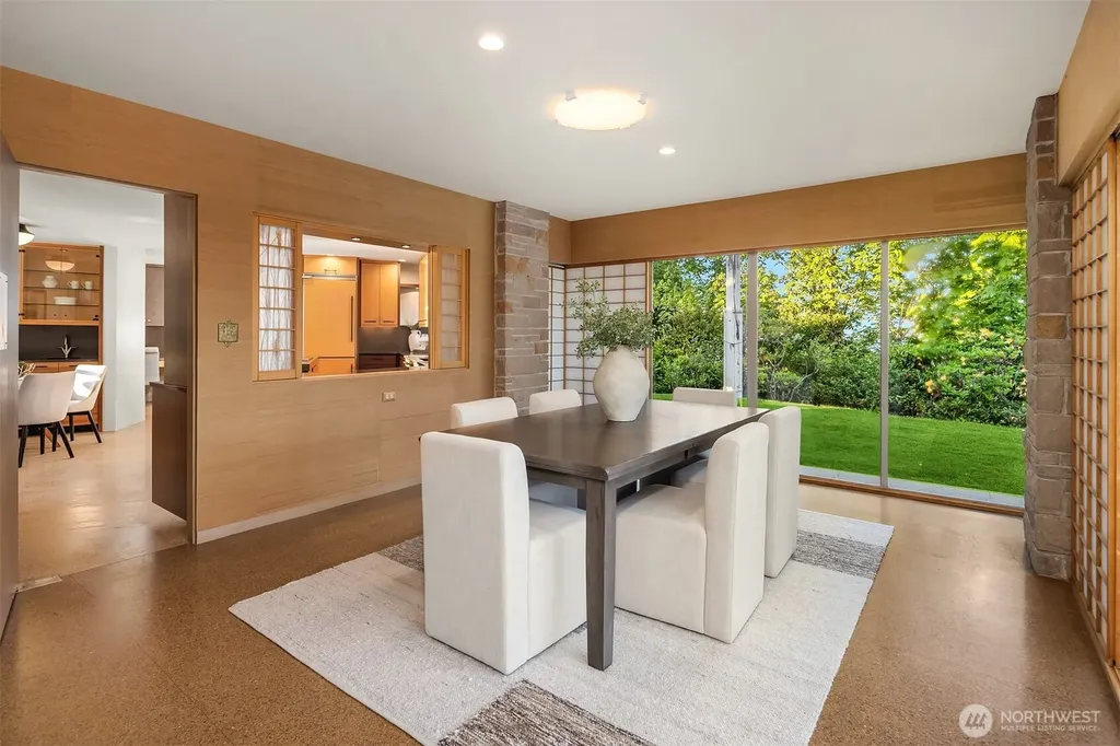 3704 48th Avenue NE Seattle WA 98105