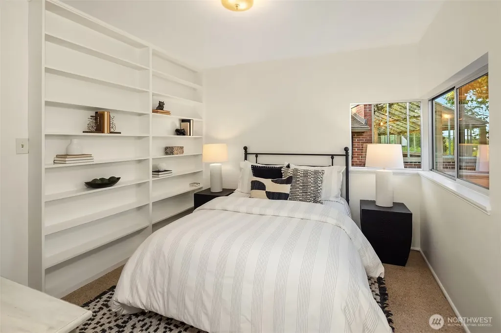 3704 48th Avenue NE Seattle WA 98105