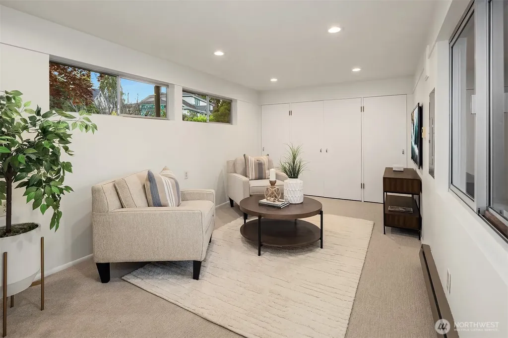 3704 48th Avenue NE Seattle WA 98105