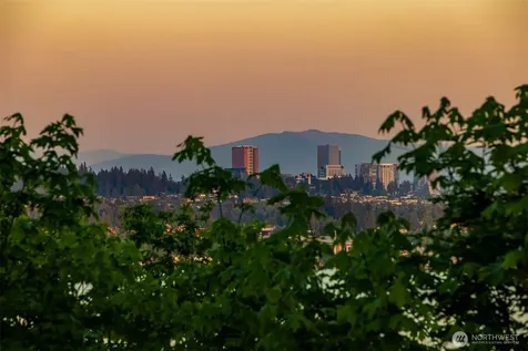 3704 48th Avenue NE Seattle WA 98105