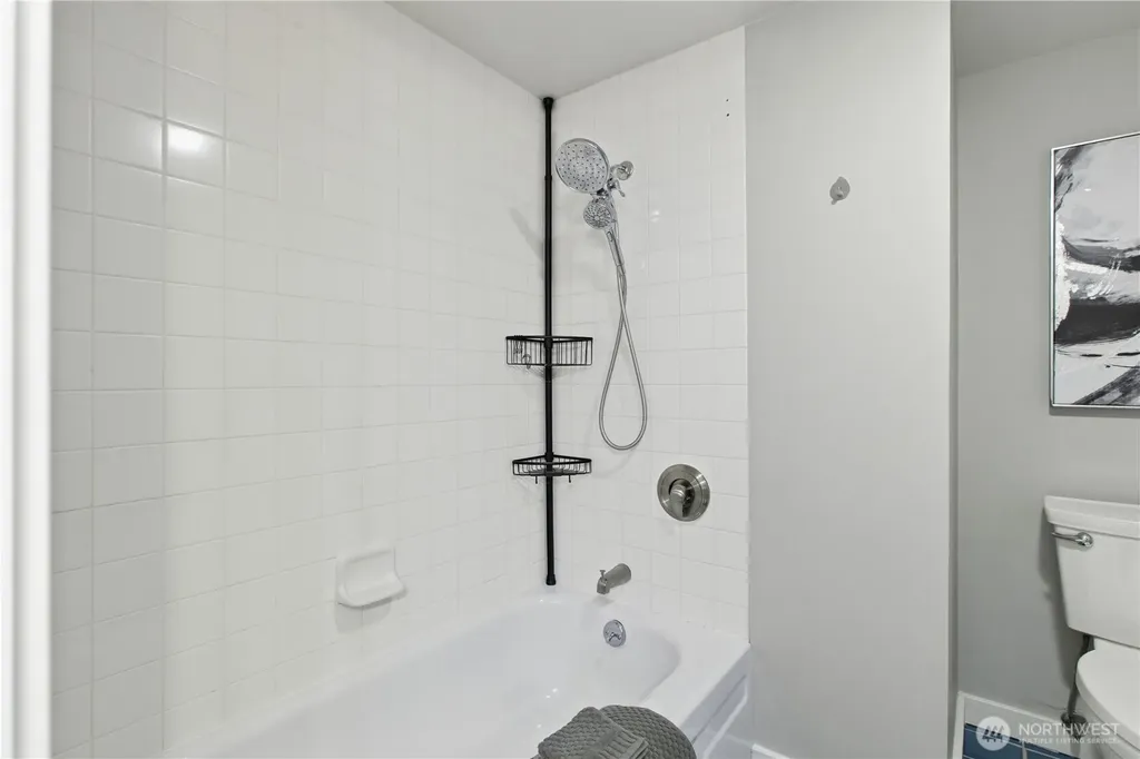 2100 3rd Avenue Seattle WA 98121