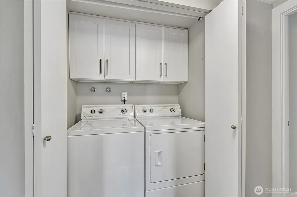 2100 3rd Avenue Seattle WA 98121