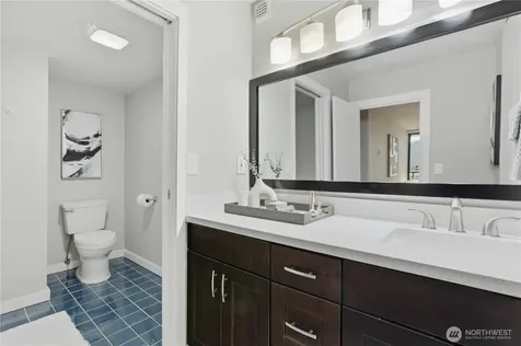 2100 3rd Avenue Seattle WA 98121