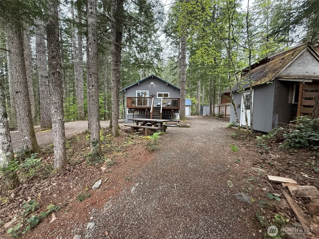 811 N Potlatch Drive Hoodsport WA 98548