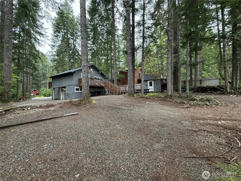 811 N Potlatch Drive Hoodsport WA 98548