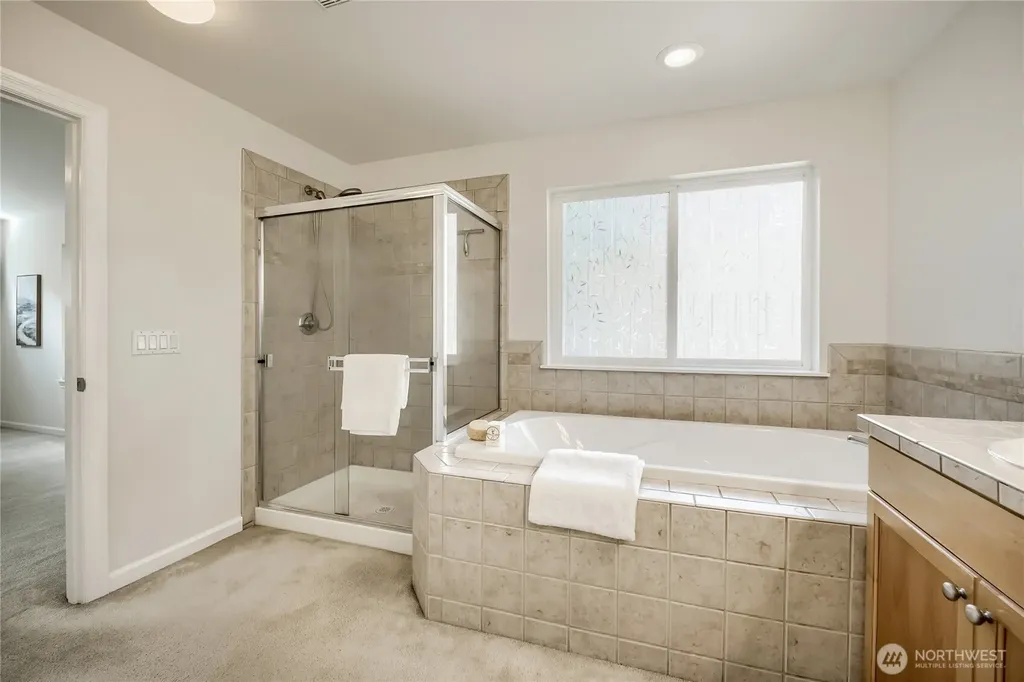 27419 237th Ave Avenue SE Maple Valley WA 98038