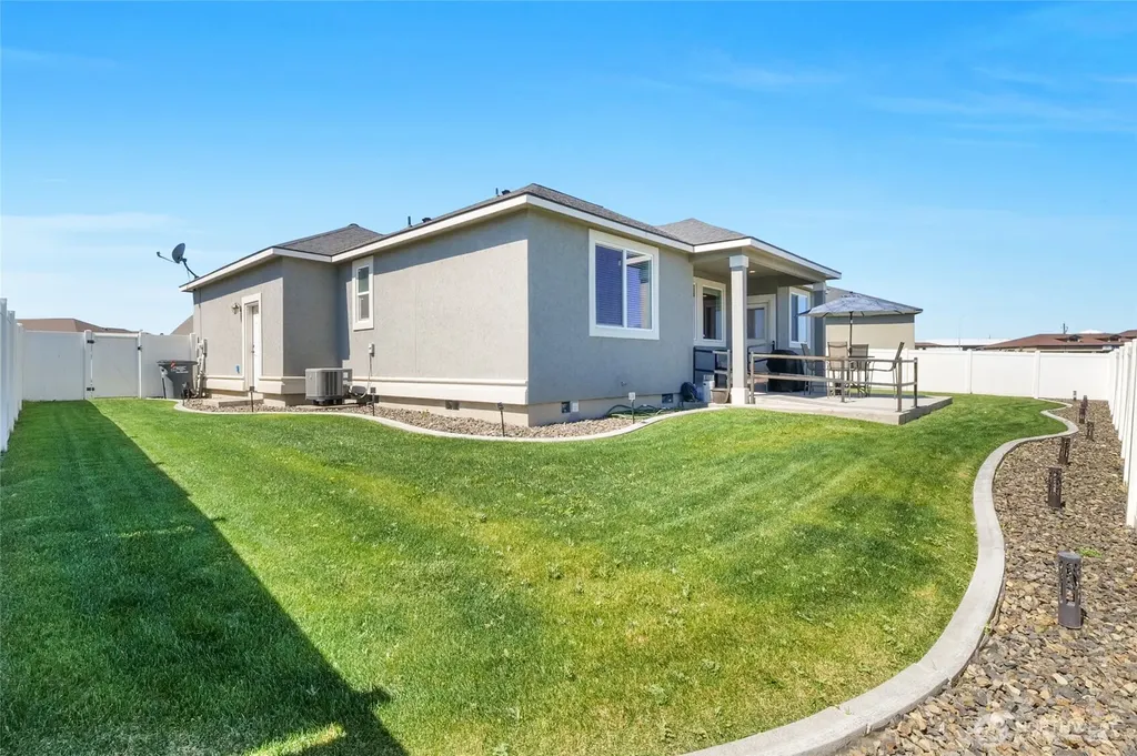 1645 E Madera Street Othello WA 99344