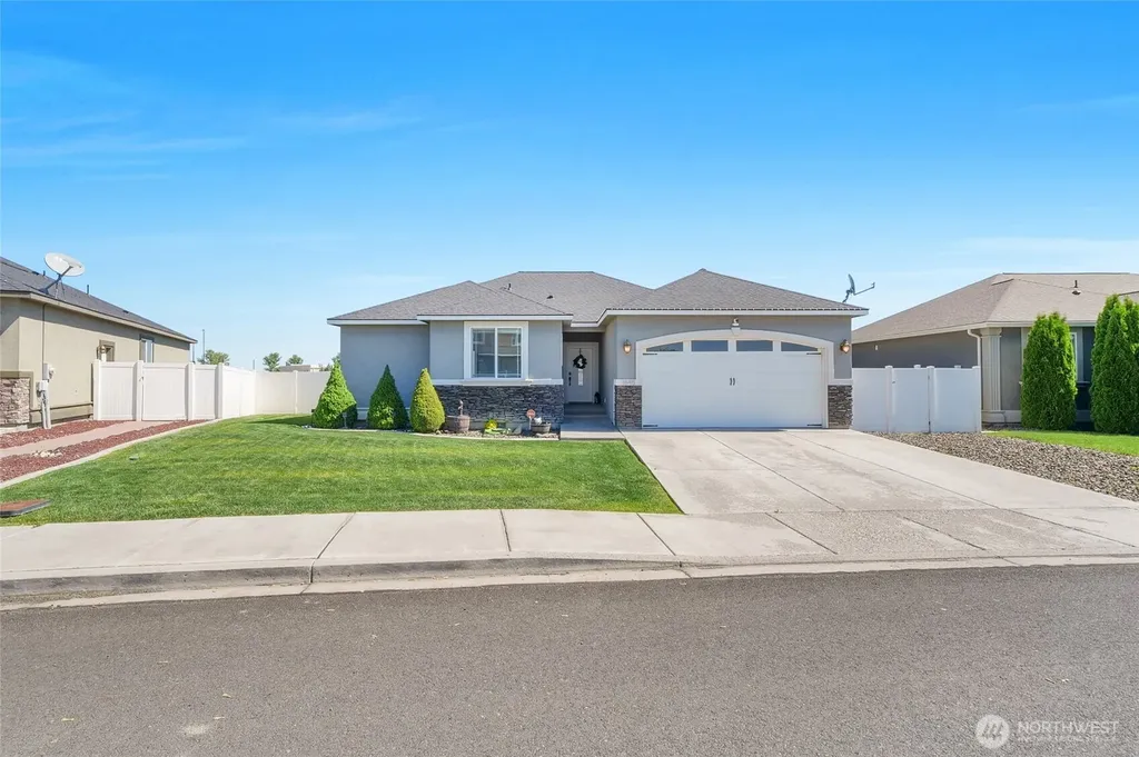 1645 E Madera Street Othello WA 99344