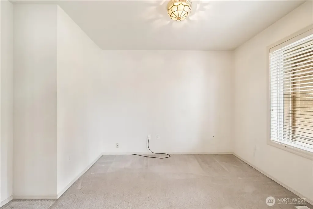 5131 Chinook Drive NE Tacoma WA 98422