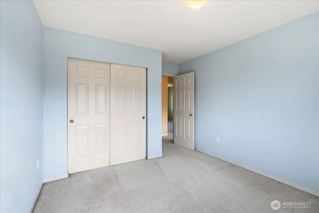5131 Chinook Drive NE Tacoma WA 98422