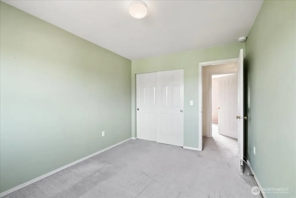 5131 Chinook Drive NE Tacoma WA 98422