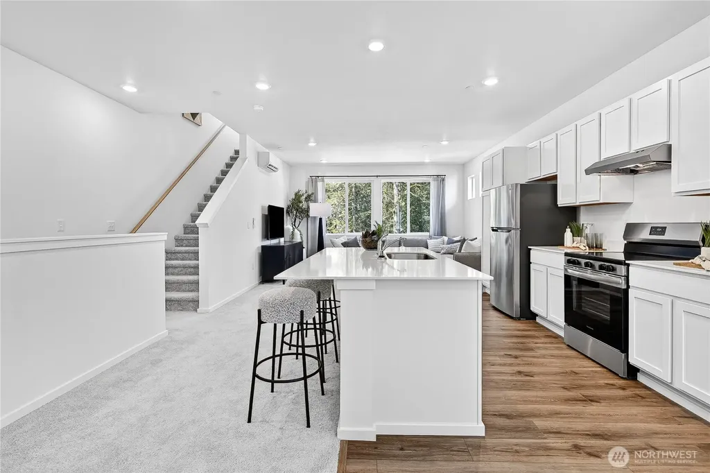 34108 Emerald Ridge Avenue SE Black Diamond WA 98010
