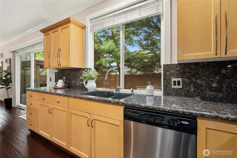 22428 SE 280th Place Maple Valley WA 98038