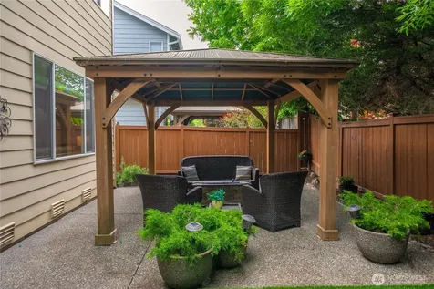 22428 SE 280th Place Maple Valley WA 98038