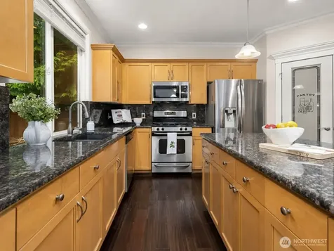 22428 SE 280th Place Maple Valley WA 98038