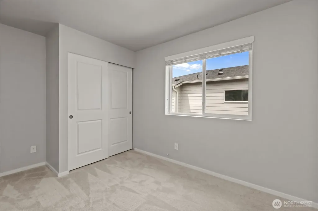 5621 87th Avenue NE Marysville WA 98270
