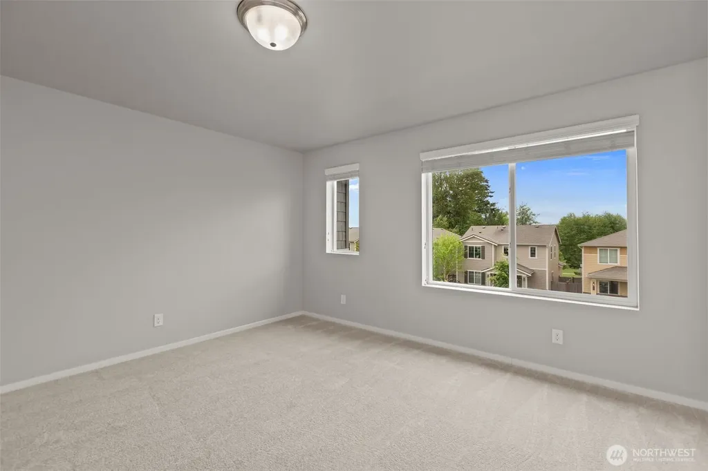 5621 87th Avenue NE Marysville WA 98270
