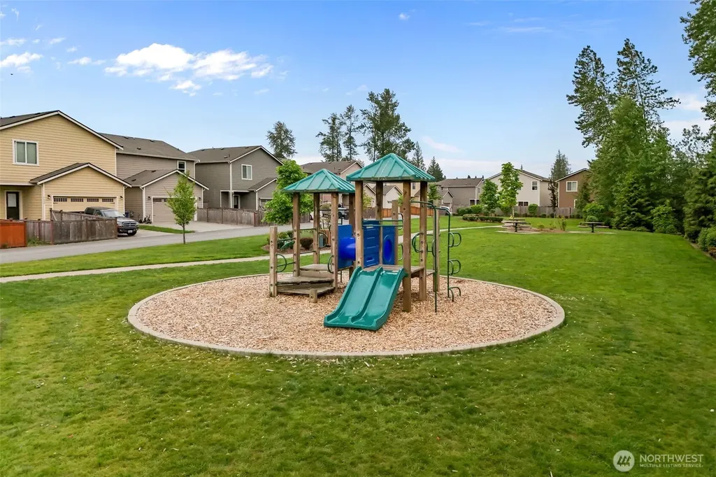 5621 87th Avenue NE Marysville WA 98270