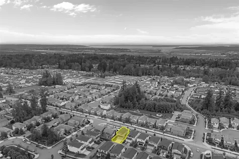 5621 87th Avenue NE Marysville WA 98270