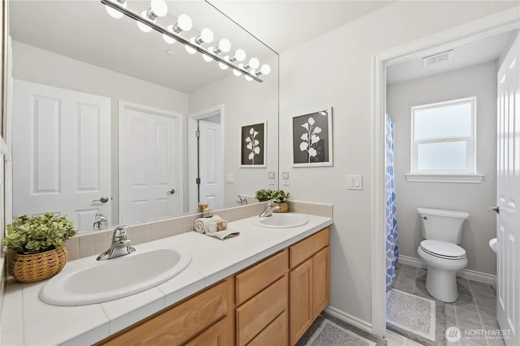 11922 82nd Place NE Kirkland WA 98034