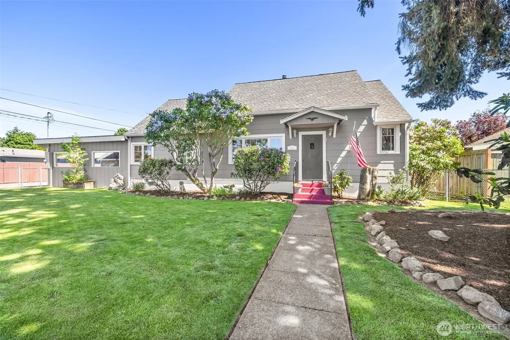 415 N Liberty Street Port Angeles WA 98362
