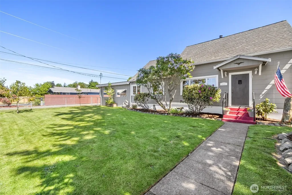 415 N Liberty Street Port Angeles WA 98362