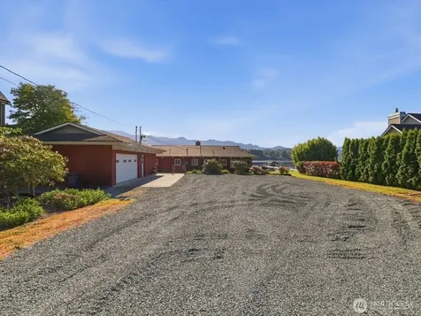 17381 W Big Lake Boulevard Mount Vernon WA 98274
