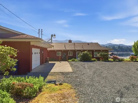 17381 W Big Lake Boulevard Mount Vernon WA 98274