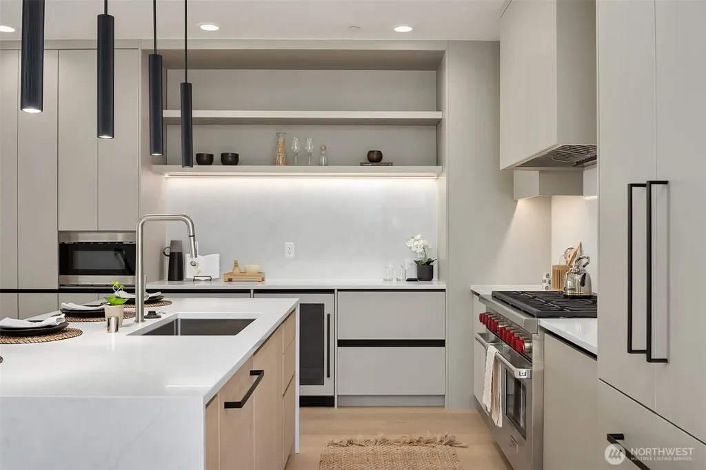 415 99th Avenue NE Bellevue WA 98004