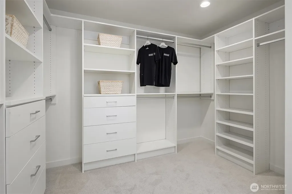 415 99th Avenue NE Bellevue WA 98004