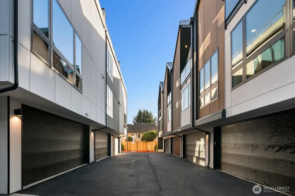 415 99th Avenue NE Bellevue WA 98004