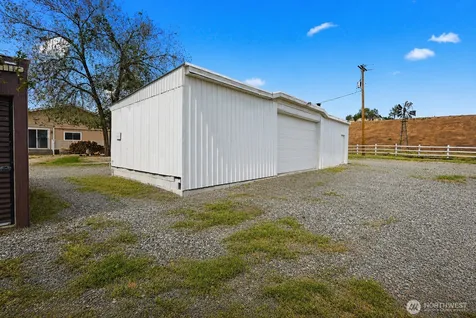 16800 State Highway 241 Sunnyside WA 98944