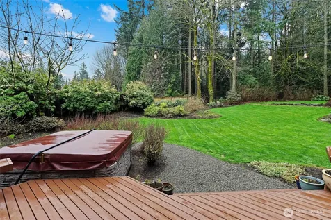 13543 160th Avenue NE Redmond WA 98052