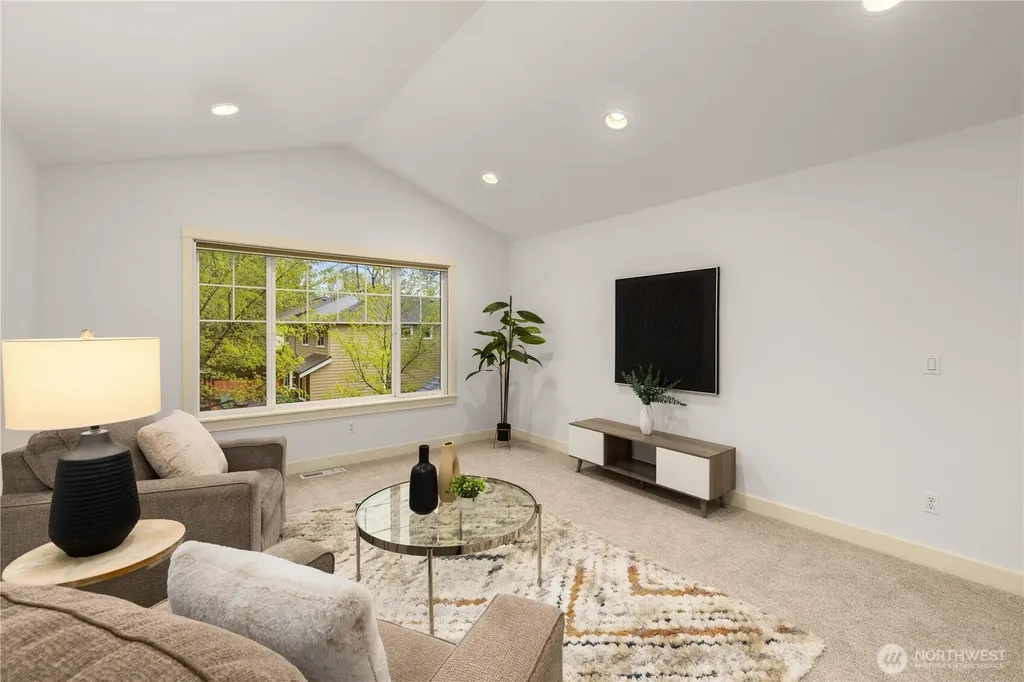 10608 106th Place NE Kirkland WA 98033