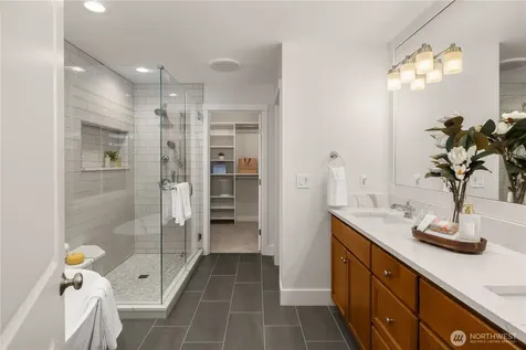 10608 106th Place NE Kirkland WA 98033