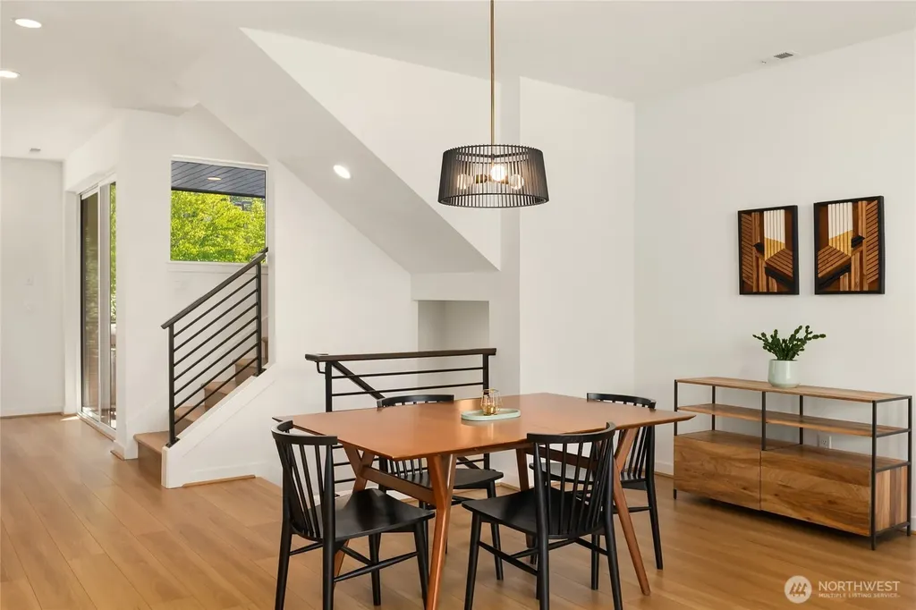 21907 25th St SE Bothell WA 98021