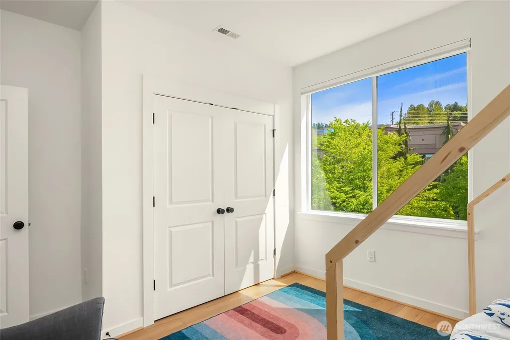 21907 25th St SE Bothell WA 98021
