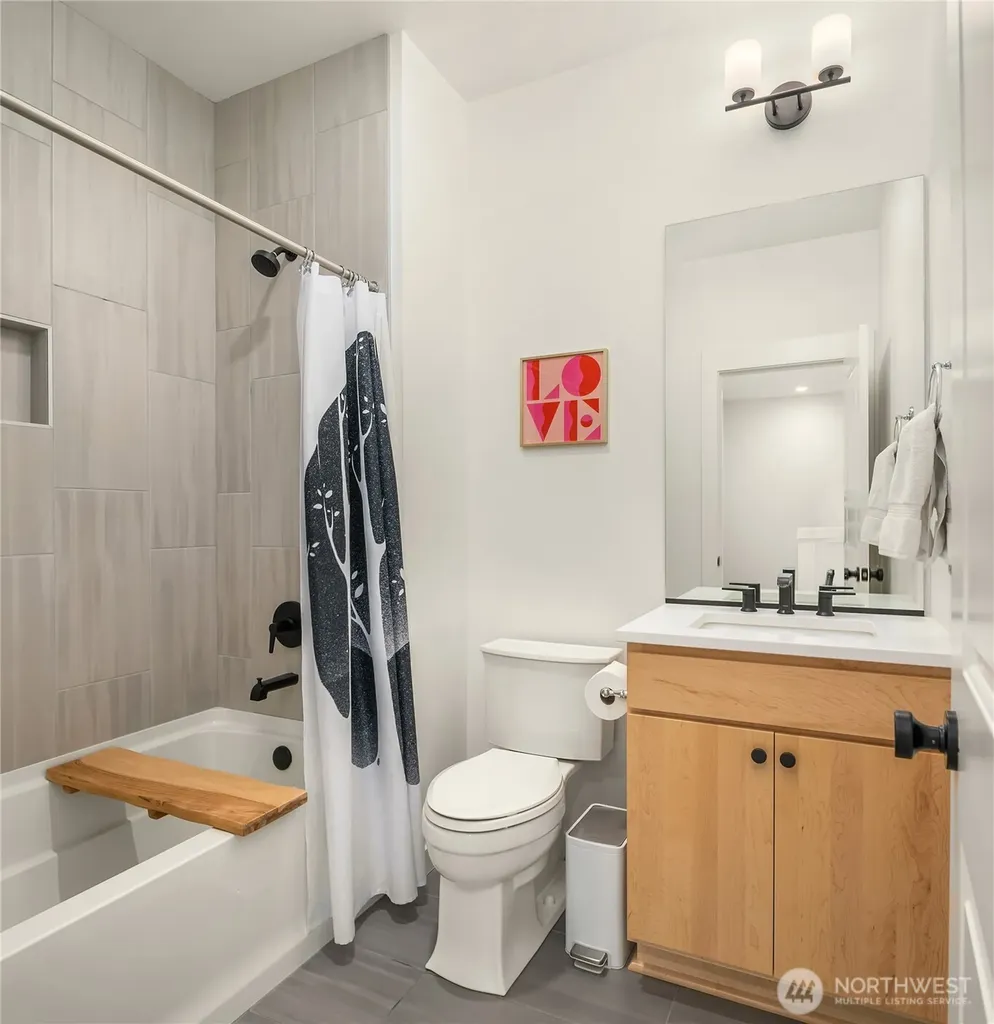 21907 25th St SE Bothell WA 98021