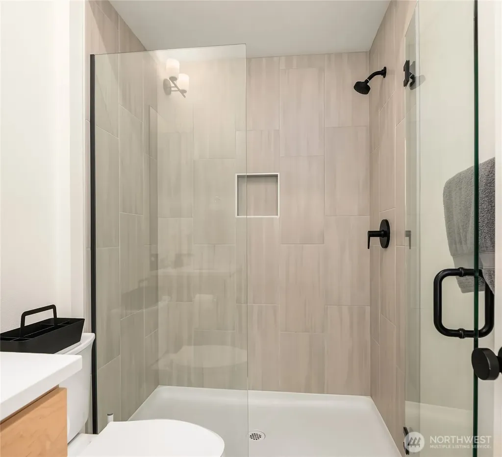 21907 25th St SE Bothell WA 98021