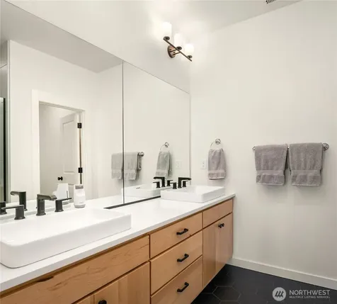 21907 25th St SE Bothell WA 98021