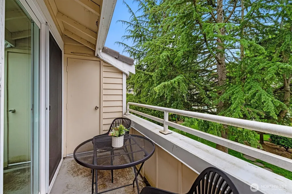 21303 52nd Avenue W Mountlake Terrace WA 98043