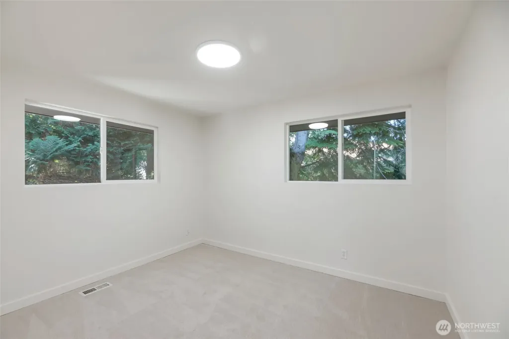 11229 29th Avenue SW Seattle WA 98146