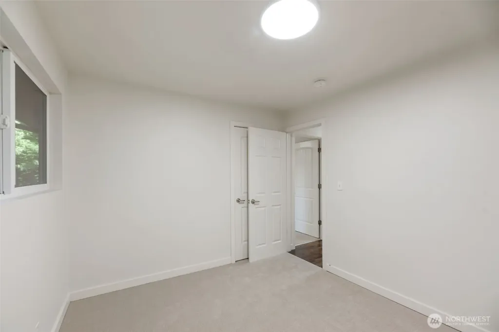 11229 29th Avenue SW Seattle WA 98146