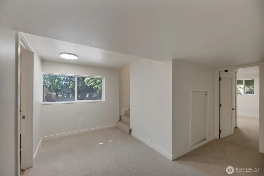 11229 29th Avenue SW Seattle WA 98146