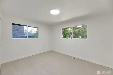 11229 29th Avenue SW Seattle WA 98146